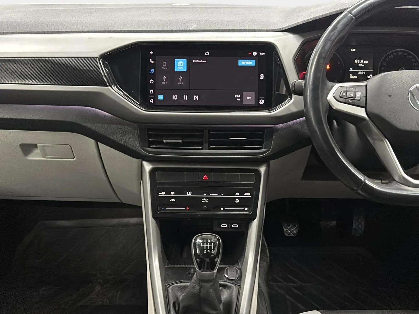 2022 Volkswagen TAIGUN HIGHLINE 1.0 TSI MT, Petrol, Manual, 38,586 km, Air Conditioner