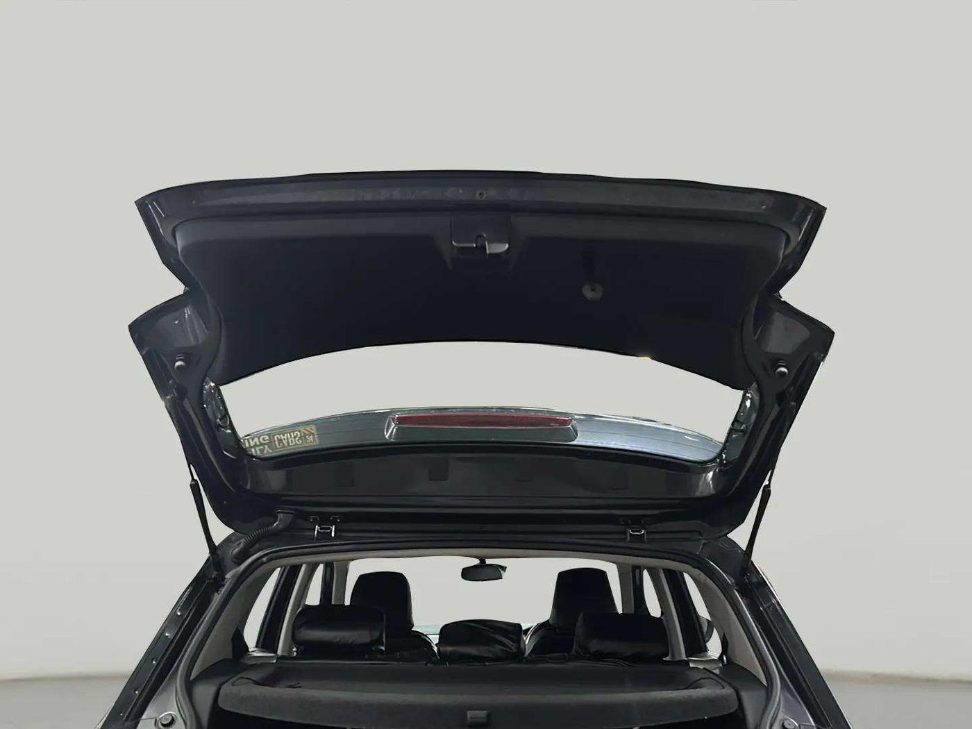 2022 Volkswagen TAIGUN HIGHLINE 1.0 TSI MT, Petrol, Manual, 38,586 km, Boot Door Open