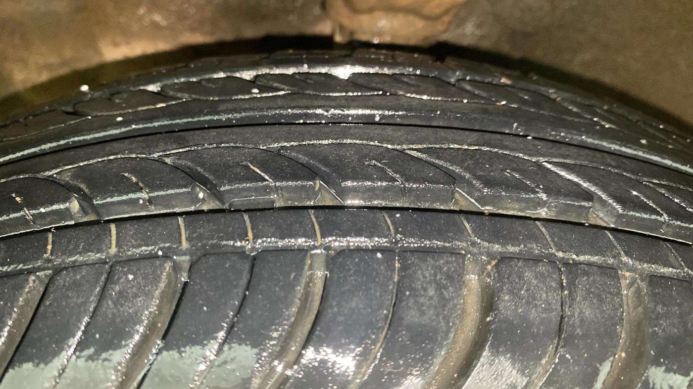 2013 Hyundai Santro Xing GLS, Petrol, Manual, 65,670 km, Left Front Tyre Tread