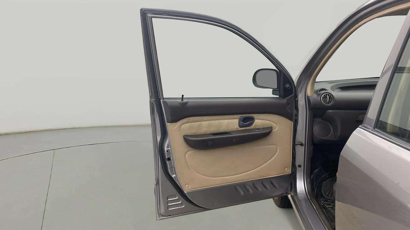 2013 Hyundai Santro Xing GLS, Petrol, Manual, 65,670 km, LHS Front Door
