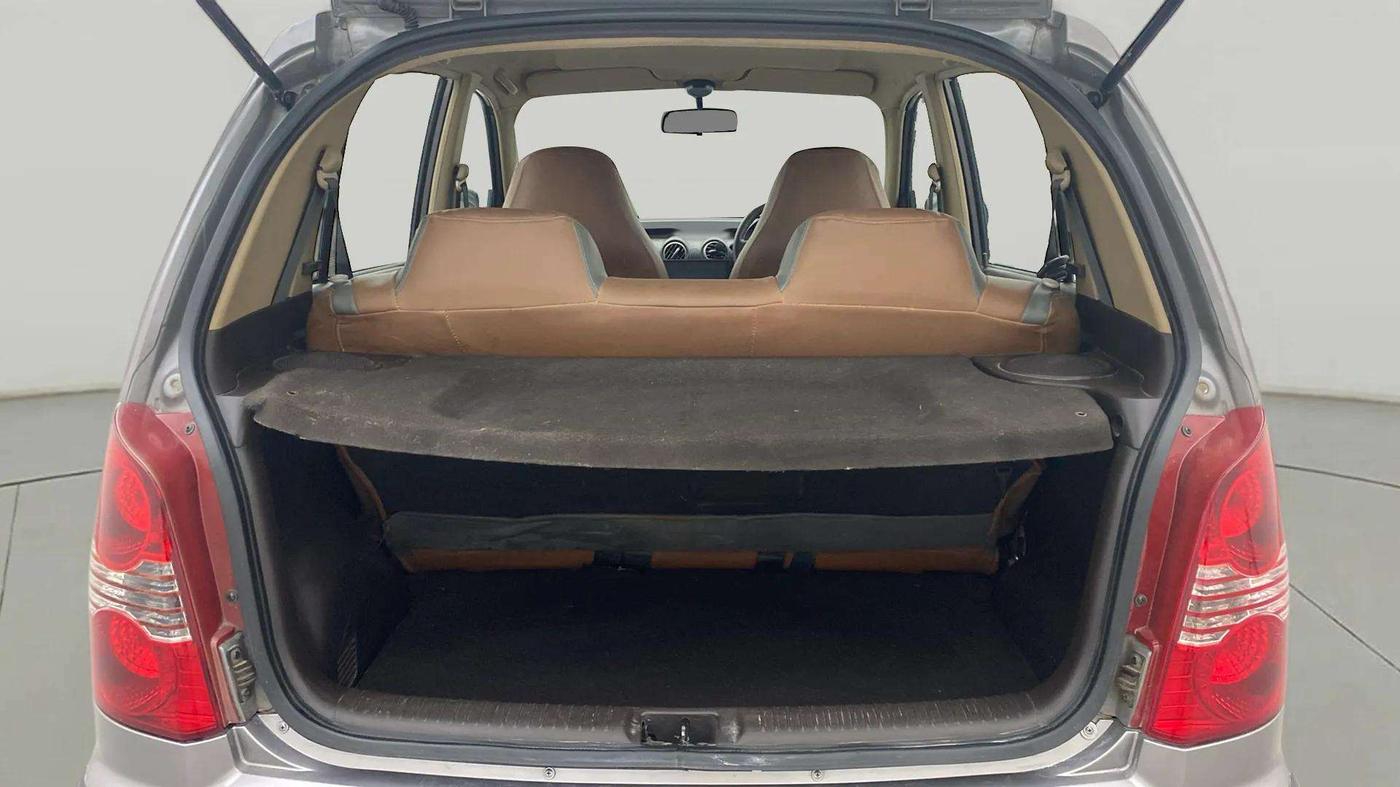 2013 Hyundai Santro Xing GLS, Petrol, Manual, 65,670 km, Boot Inside