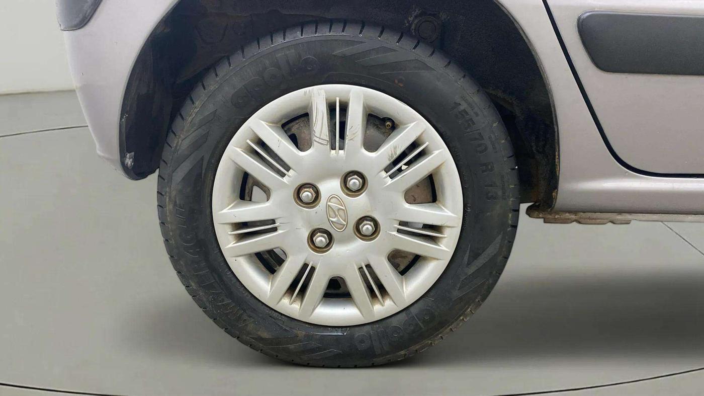 2013 Hyundai Santro Xing GLS, Petrol, Manual, 65,670 km, Right Rear Wheel