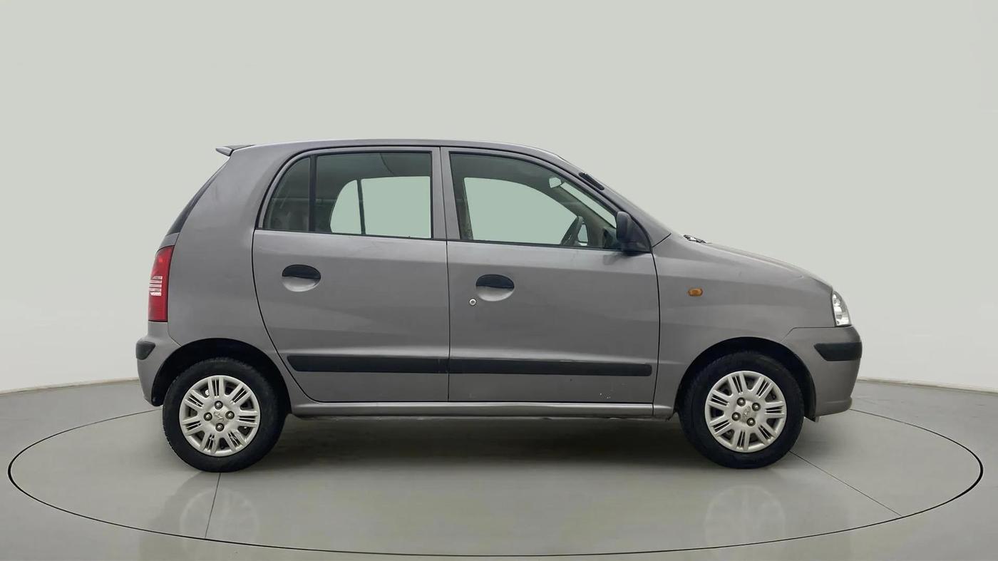 2013 Hyundai Santro Xing GLS, Petrol, Manual, 65,670 km, Right Side View