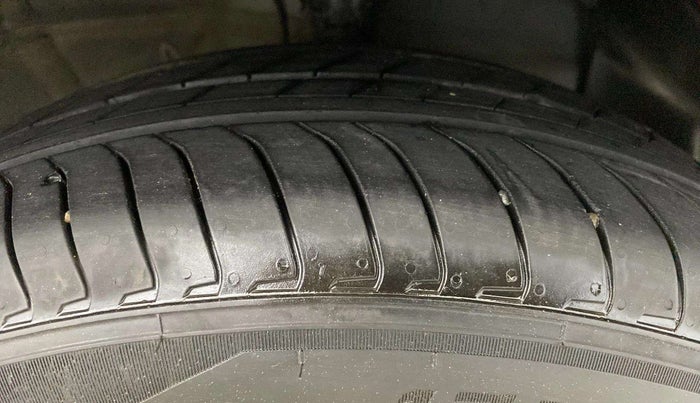 2023 Hyundai EXTER  SX 1.2 AMT, Petrol, Automatic, 6,407 km, Right Front Tyre Tread