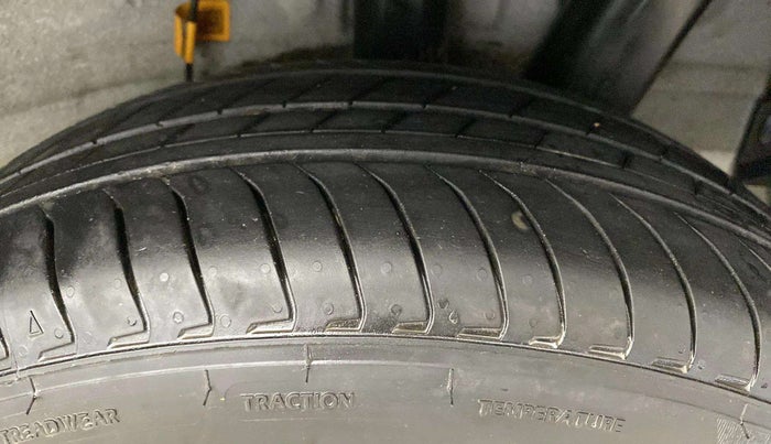 2023 Hyundai EXTER  SX 1.2 AMT, Petrol, Automatic, 6,407 km, Left Rear Tyre Tread