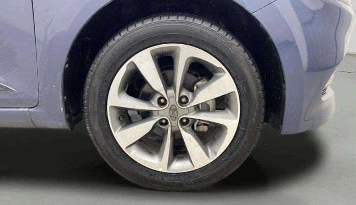 2014 Hyundai Elite i20 SPORTZ 1.2 (O), Petrol, Manual, 64,061 km, Right Front Wheel