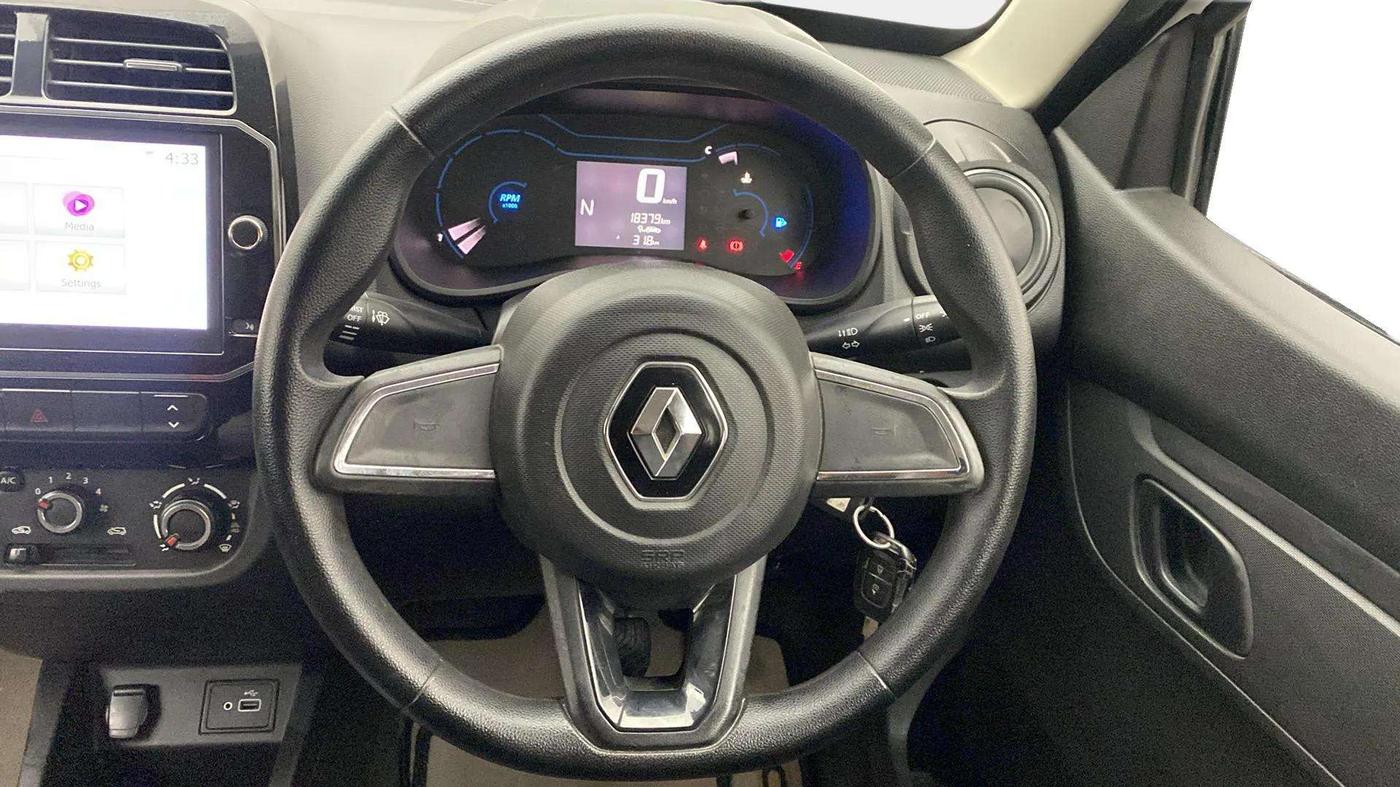 2022 Renault Kwid RXT 1.0 AMT, Petrol, Automatic, 18,435 km, Steering Wheel Close Up