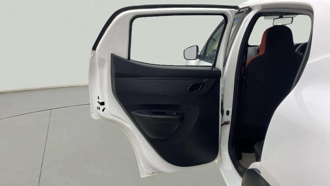 2022 Renault Kwid RXT 1.0 AMT, Petrol, Automatic, 18,435 km, LHS Rear Door