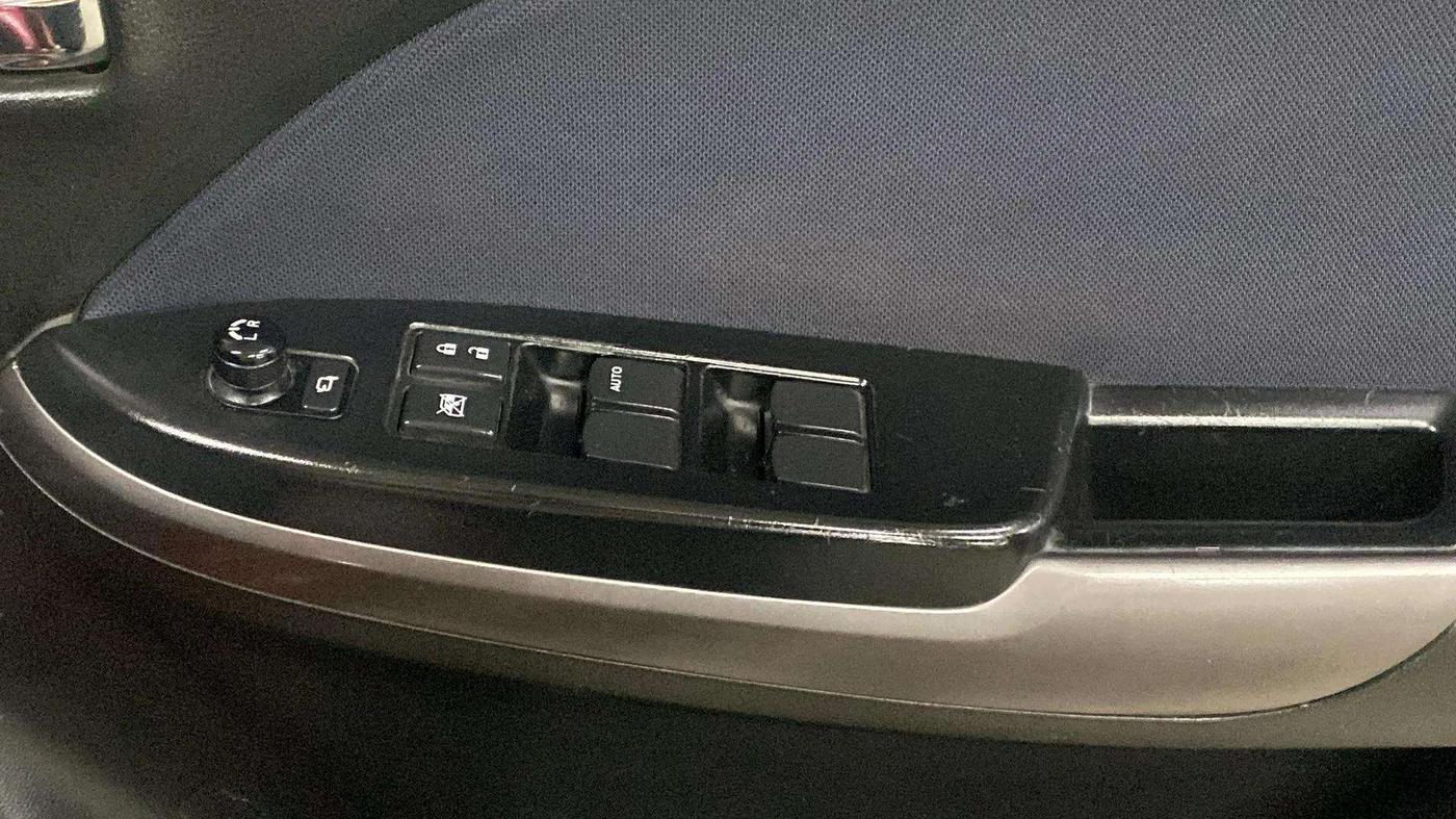 2019 Toyota Glanza V CVT, Petrol, Automatic, 40,957 km, Driver Side Door Panels Control