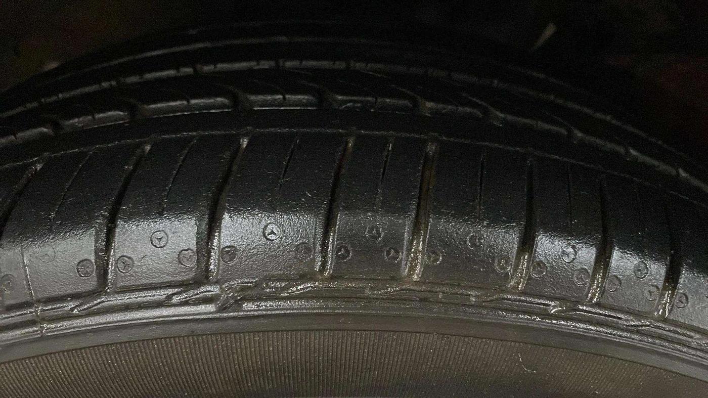 2019 Toyota Glanza V CVT, Petrol, Automatic, 40,957 km, Right Rear Tyre Tread