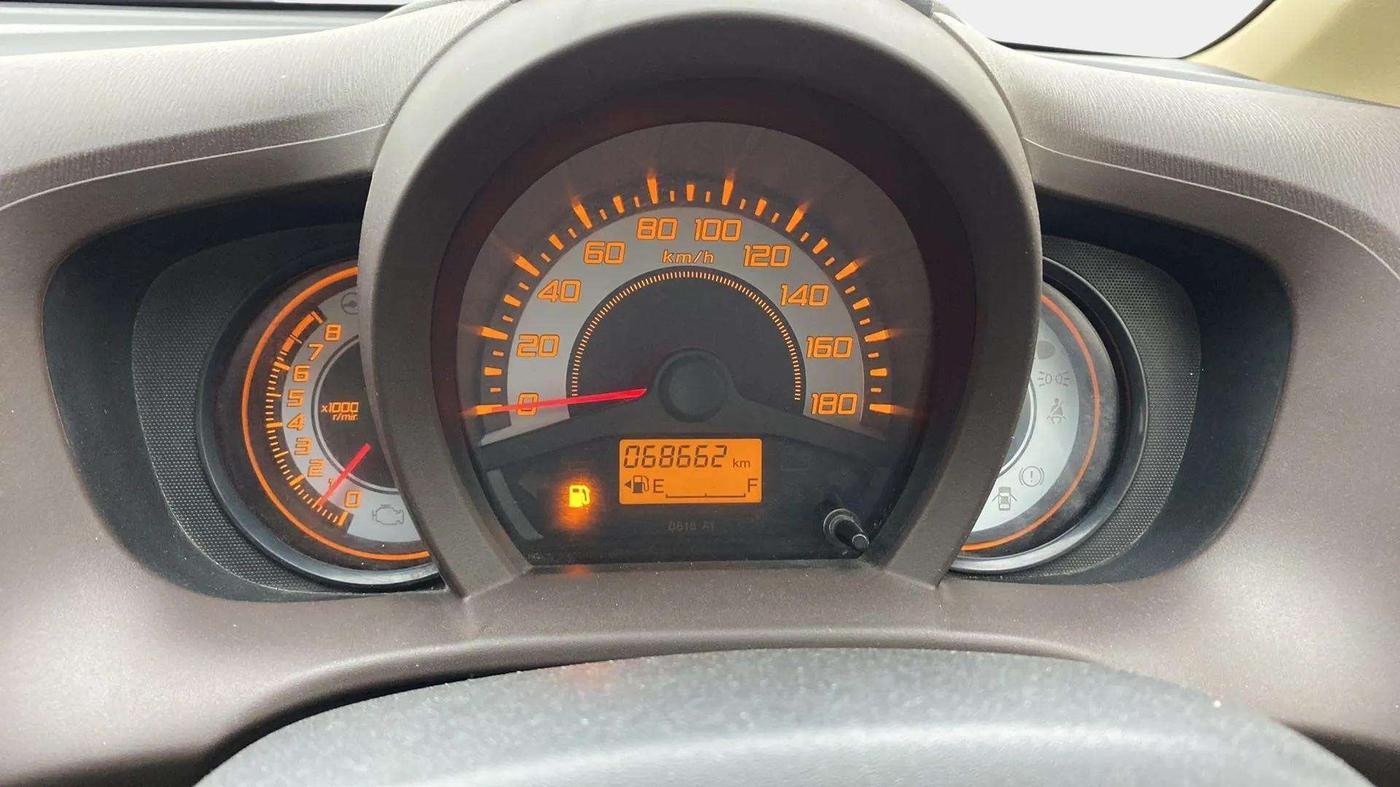 2013 Honda Brio S MT, Petrol, Manual, 68,716 km, Odometer Image