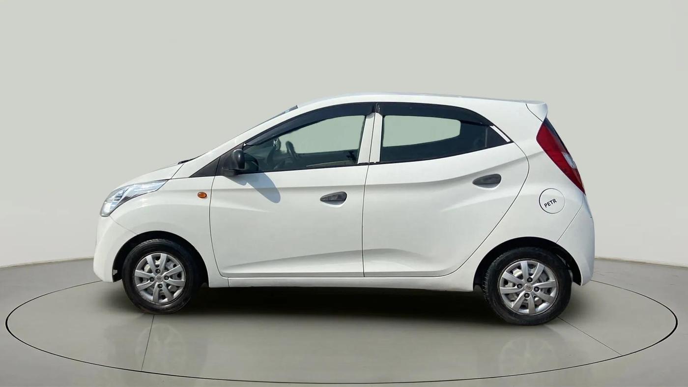 2017 Hyundai Eon ERA +, Petrol, Manual, 48,329 km, Left Side