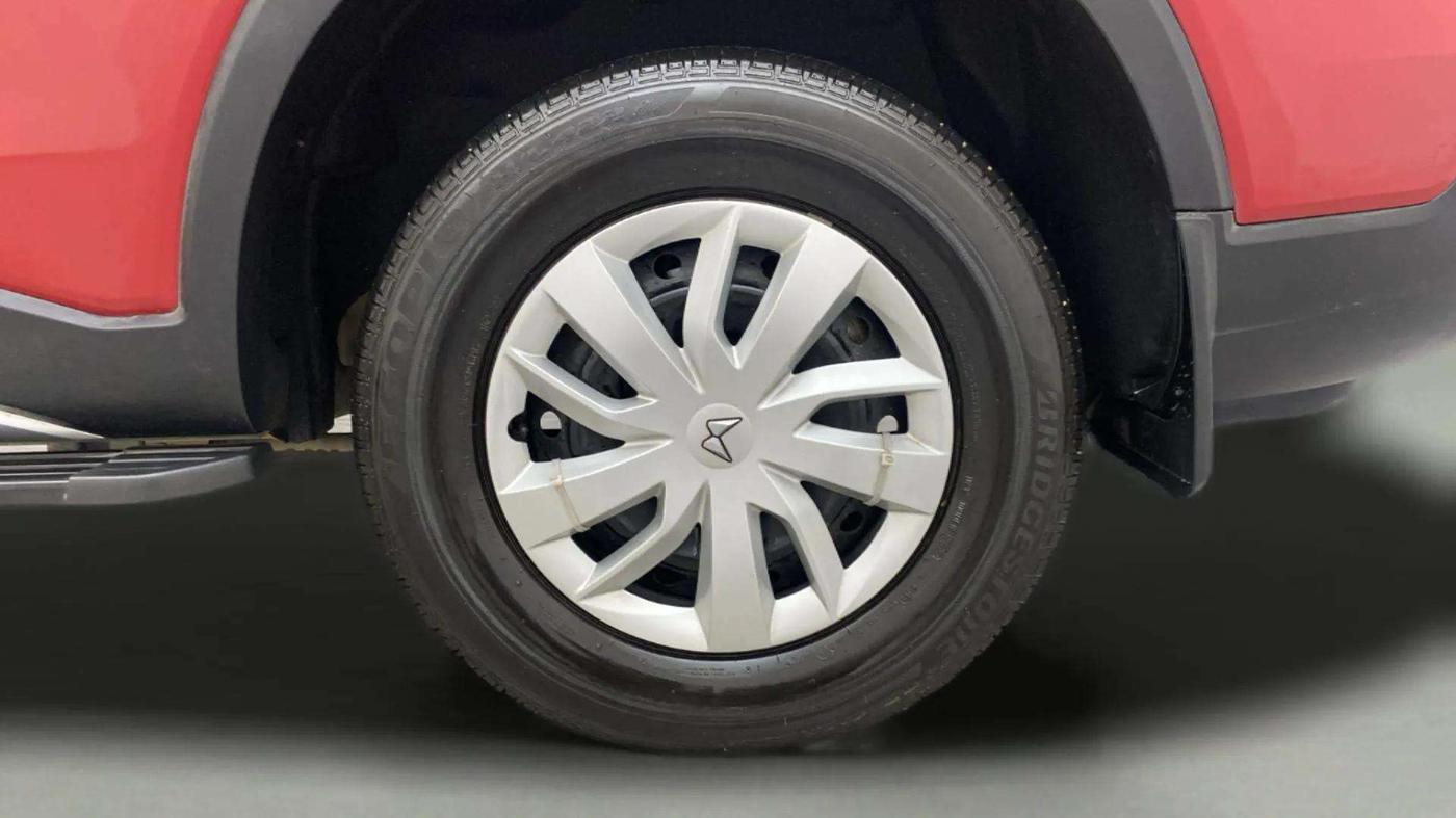 2023 Mahindra SCORPIO-N Z6 DIESEL AT 2WD 7 STR, Diesel, Automatic, 15,479 km, Left Rear Wheel