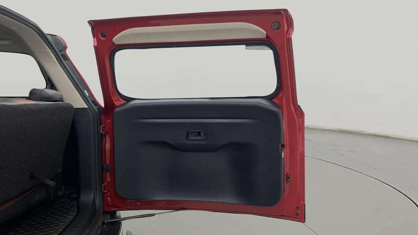 2023 Mahindra SCORPIO-N Z6 DIESEL AT 2WD 7 STR, Diesel, Automatic, 15,479 km, Boot Door Open