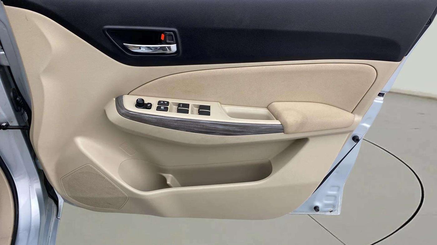 2024 Maruti Dzire ZXi AMT, Petrol, Automatic, 12,925 km, Driver Side Door Panels Control