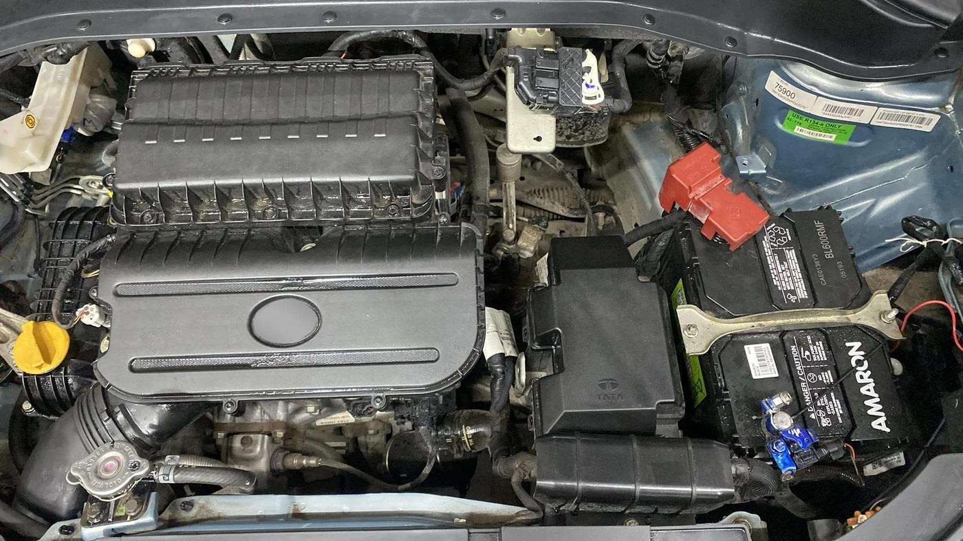 2022 Tata PUNCH ADVENTURE MT, Petrol, Manual, 19,006 km, Engine View - Left