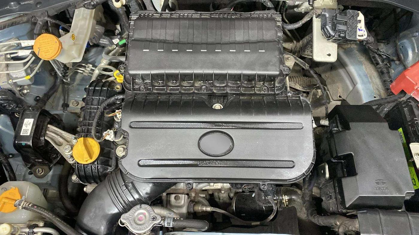 2022 Tata PUNCH ADVENTURE MT, Petrol, Manual, 19,006 km, Engine View