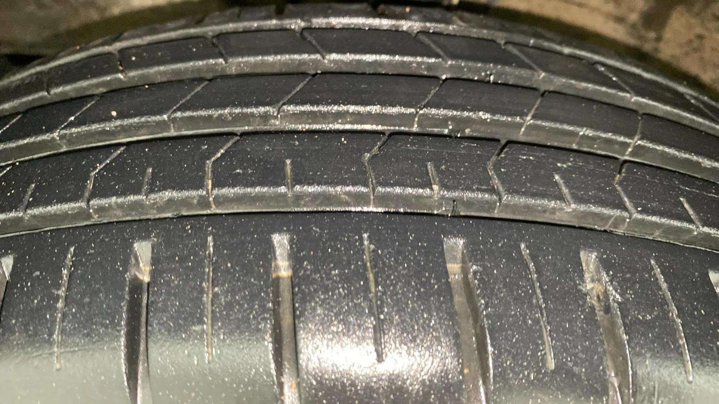 2022 Maruti Baleno DELTA PETROL 1.2, Petrol, Manual, 18,000 km, Left Front Tyre Tread
