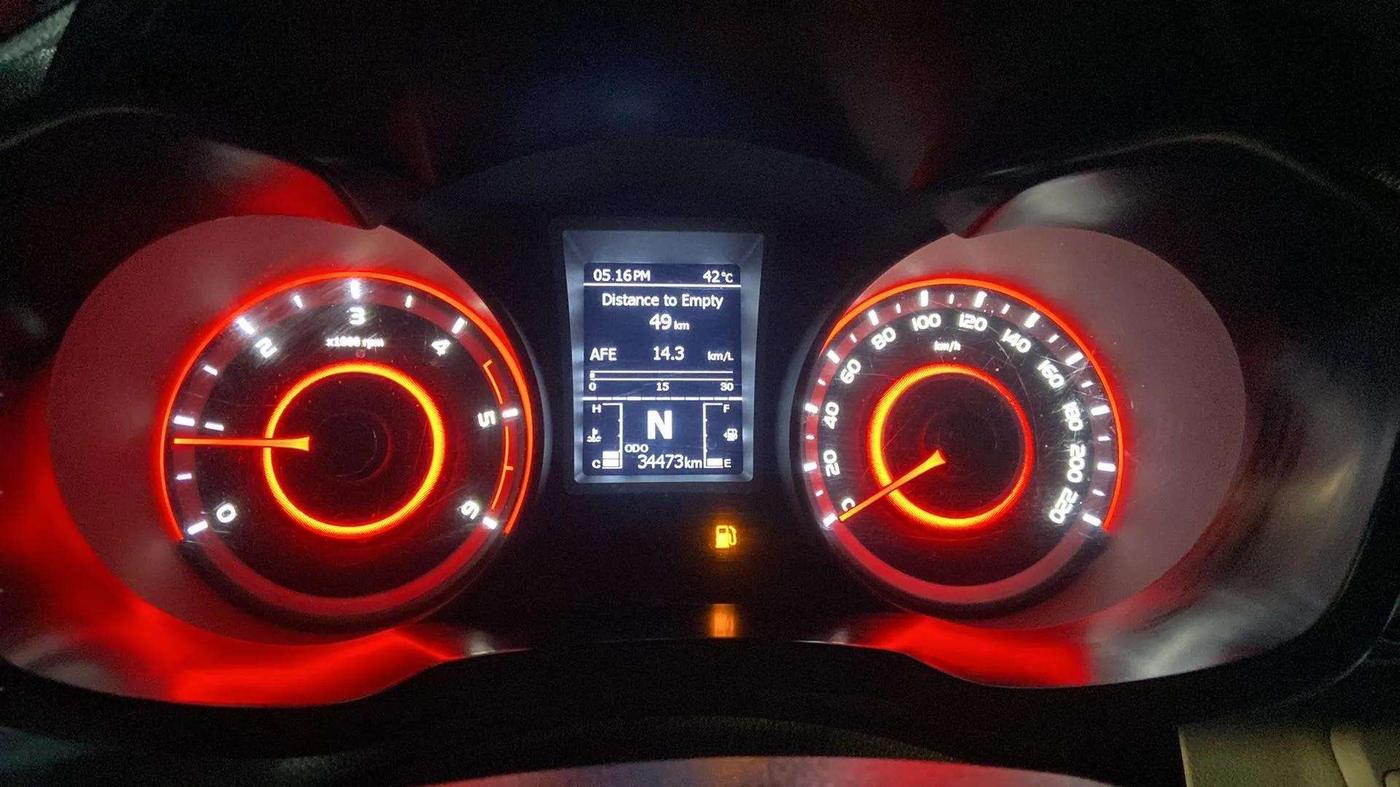 2023 Mahindra XUV300 W4 1.5 DIESEL, Diesel, Manual, 34,509 km, Odometer Image