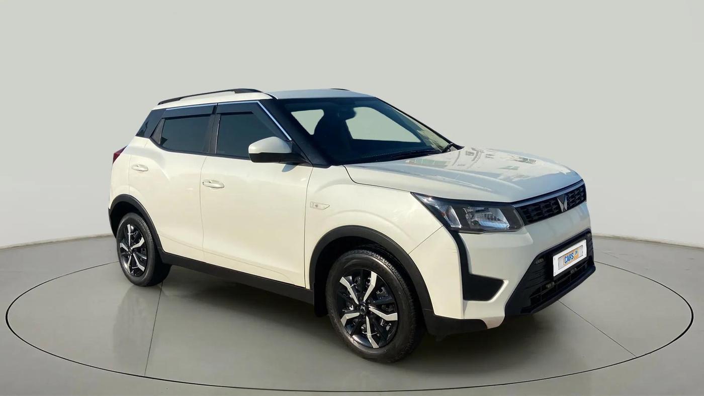 2023 Mahindra XUV300 W4 1.5 DIESEL, Diesel, Manual, 34,509 km, SRP