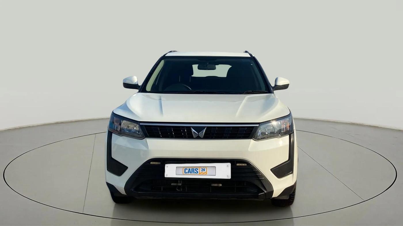 2023 Mahindra XUV300 W4 1.5 DIESEL, Diesel, Manual, 34,509 km, Front