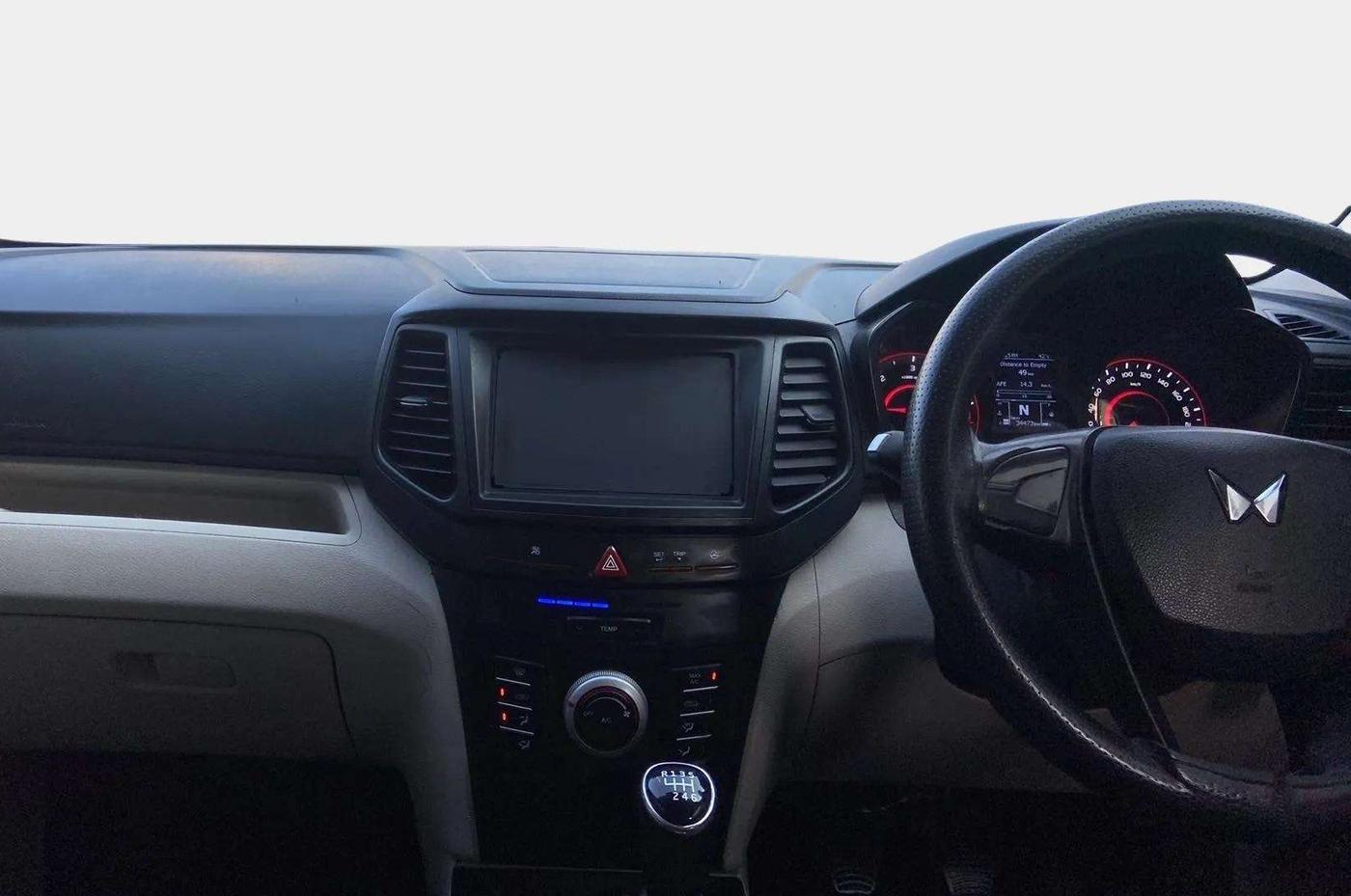 2023 Mahindra XUV300 W4 1.5 DIESEL, Diesel, Manual, 34,509 km, Air Conditioner