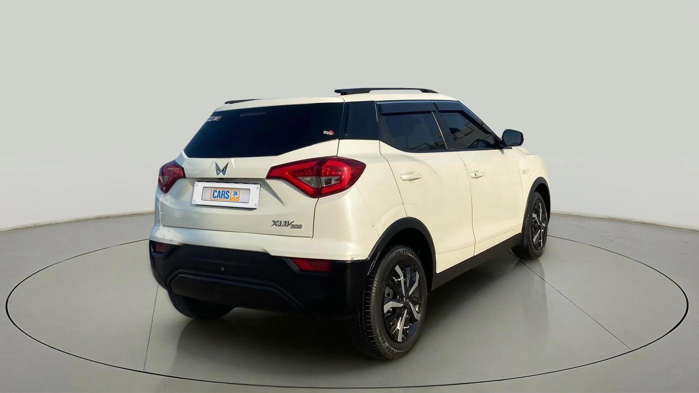 2023 Mahindra XUV300 W4 1.5 DIESEL, Diesel, Manual, 34,509 km, Right Back Diagonal