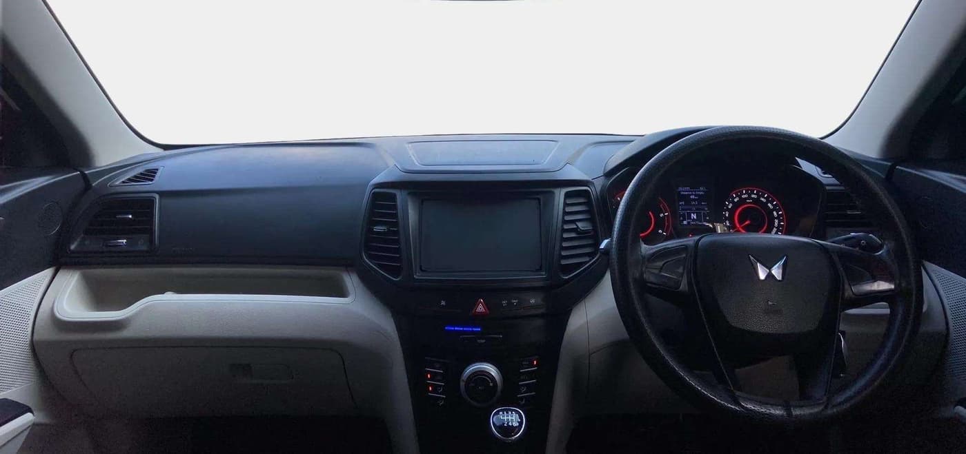 2023 Mahindra XUV300 W4 1.5 DIESEL, Diesel, Manual, 34,509 km, Dashboard