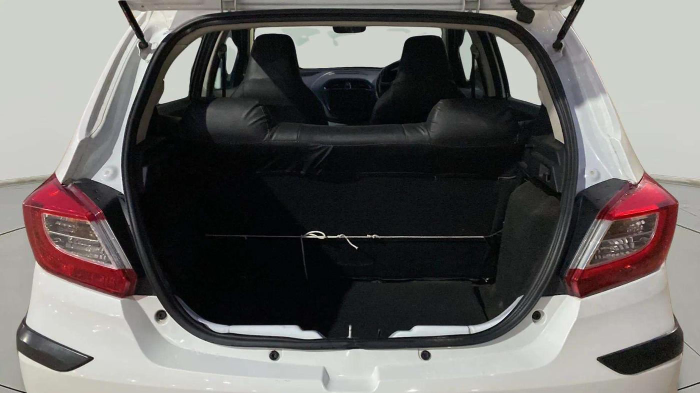 2018 Tata Tiago XM PETROL, Petrol, Manual, 16,421 km, Boot Inside