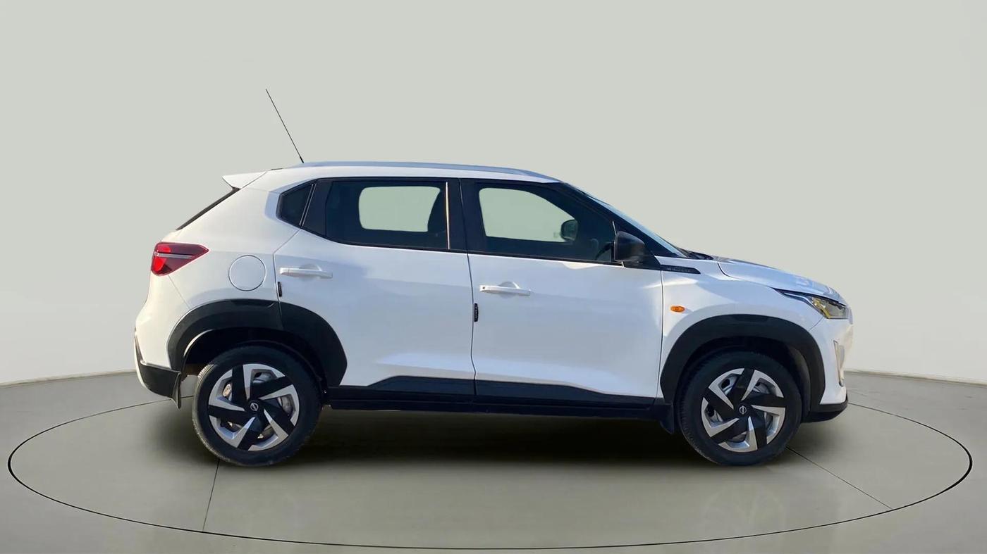 2021 Nissan MAGNITE XE, Petrol, Manual, 51,954 km, Right Side View