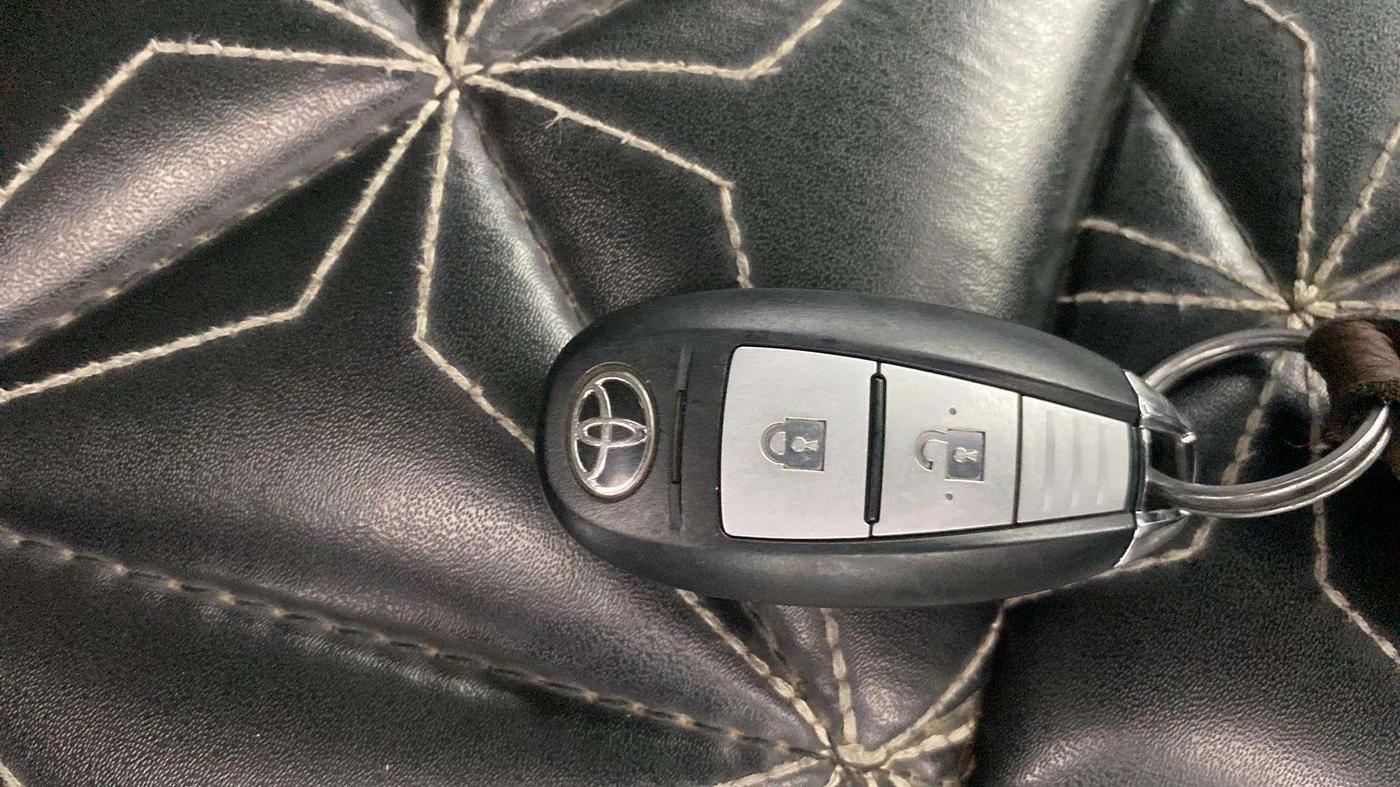 2021 Toyota URBAN CRUISER HIGH GRADE AT, Petrol, Automatic, 18,078 km, Key Close Up