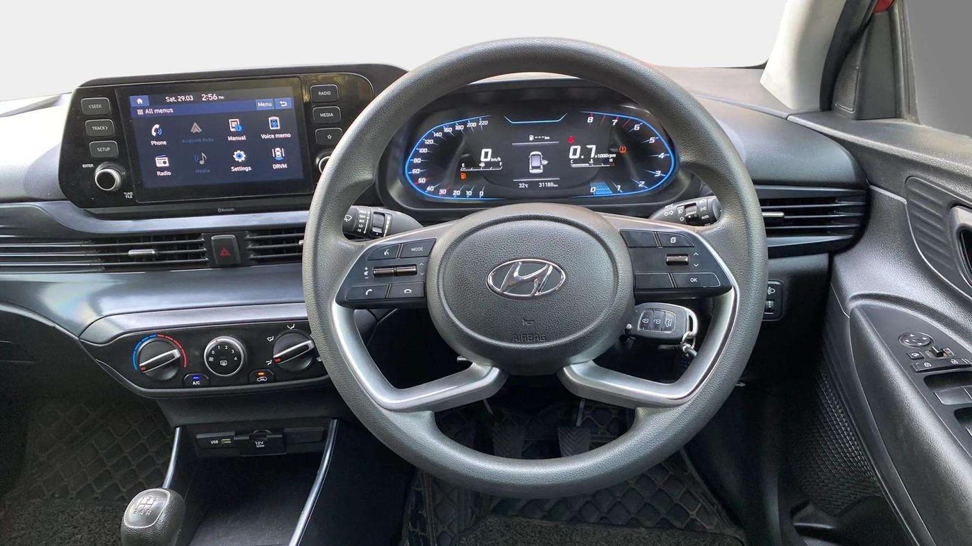 2021 Hyundai NEW I20 SPORTZ 1.2 MT, Petrol, Manual, 31,326 km, Steering Wheel Close Up