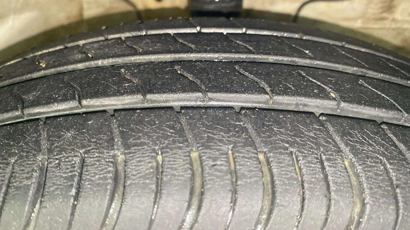 2020 Maruti S PRESSO VXI (O) AMT, Petrol, Automatic, 98,206 km, Right Front Tyre Tread