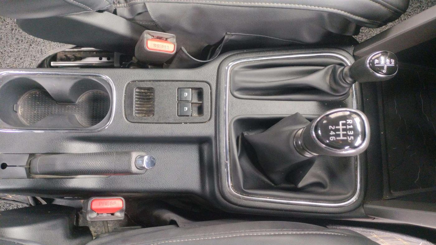 2022 Mahindra Thar LX D 4*4 MT HT, Diesel, Manual, 25,655 km, Gear Lever