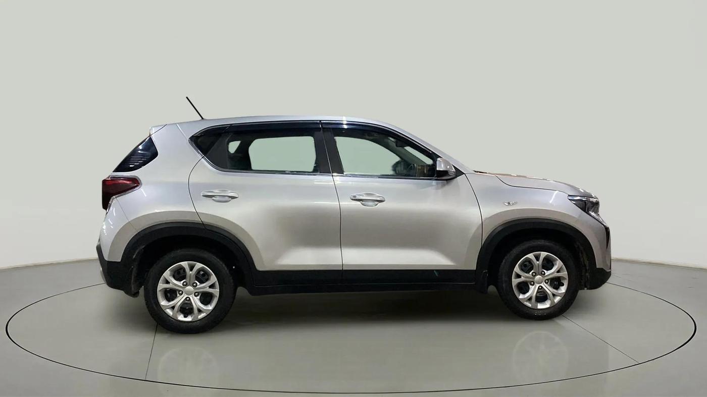 2024 KIA SONET HTE 1.2, Petrol, Manual, 17,211 km, Right Side View