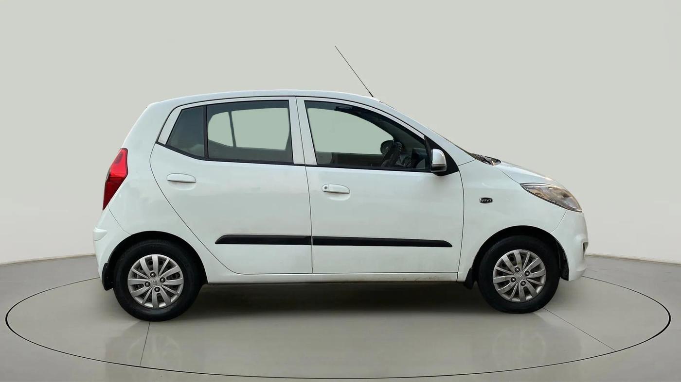 2013 Hyundai i10 MAGNA 1.2, Petrol, Manual, 38,137 km, Right Side View