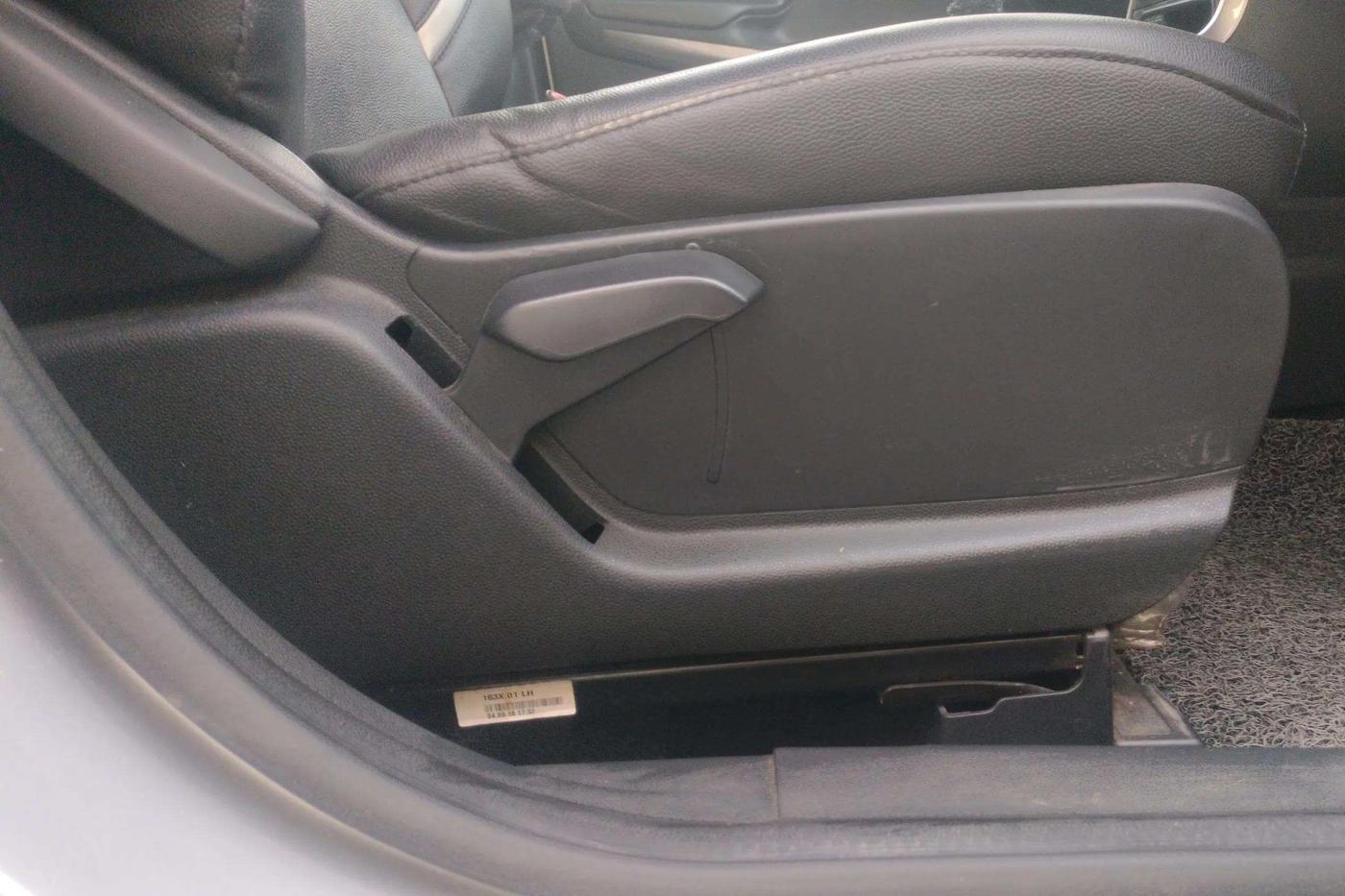 2019 Ford Ecosport TITANIUM 1.5L PETROL, Petrol, Manual, 24,411 km, Driver Side Adjustment Panel