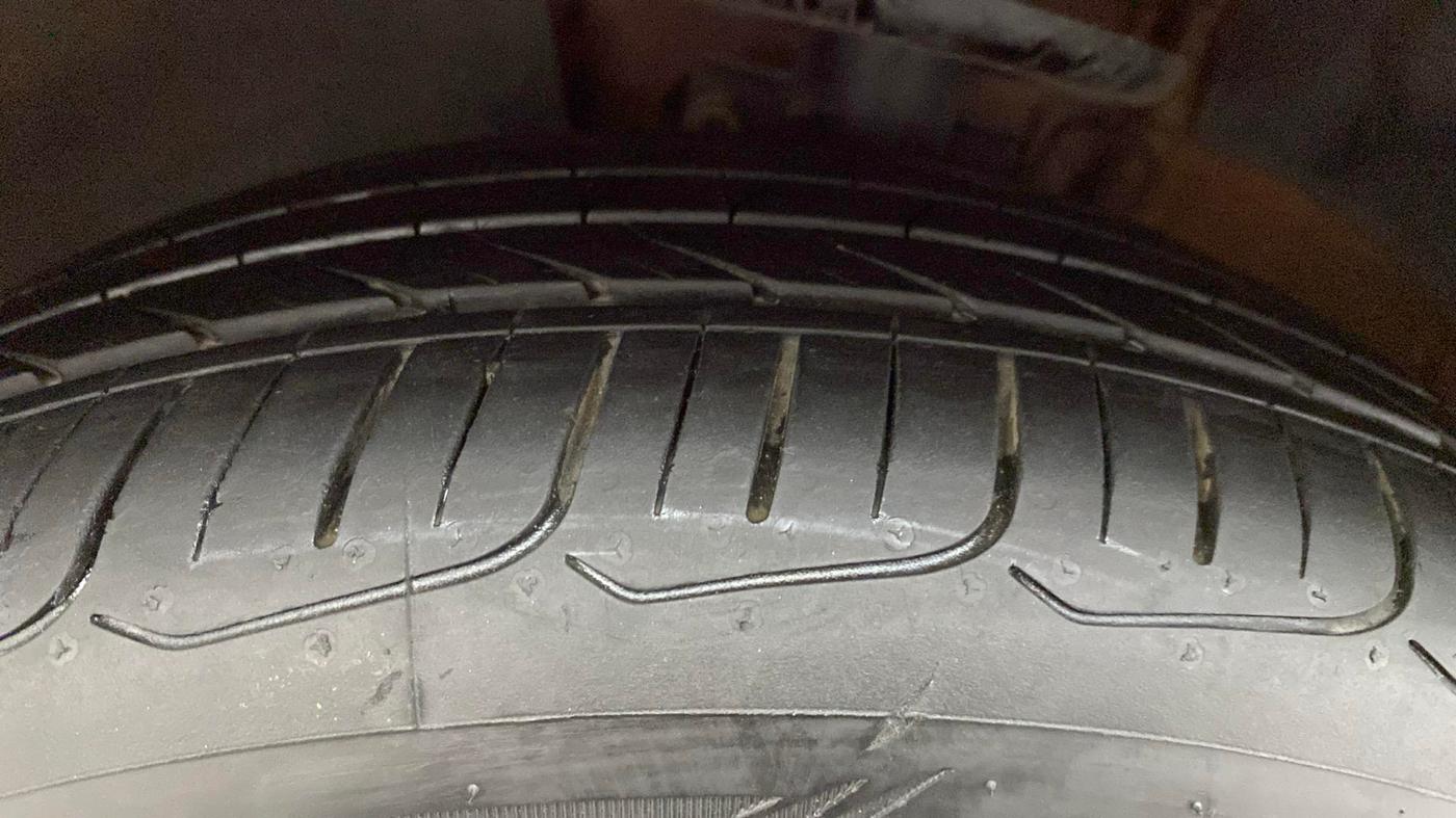 2019 Ford Ecosport TITANIUM 1.5L PETROL, Petrol, Manual, 24,411 km, Left Rear Tyre Tread