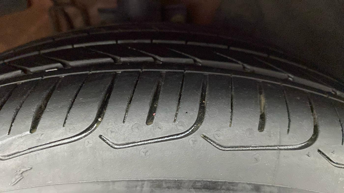 2019 Ford Ecosport TITANIUM 1.5L PETROL, Petrol, Manual, 24,411 km, Left Front Tyre Tread