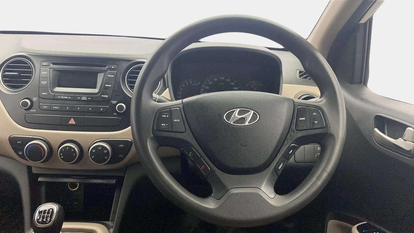 2014 Hyundai Xcent S 1.2, Petrol, Manual, 81,323 km, Steering Wheel Close Up