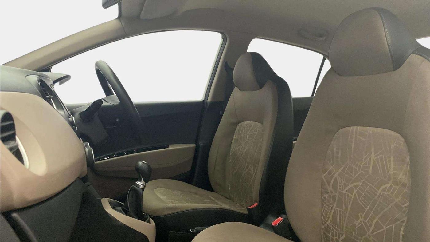 2014 Hyundai Xcent S 1.2, Petrol, Manual, 81,323 km, Right Side Front Door Cabin