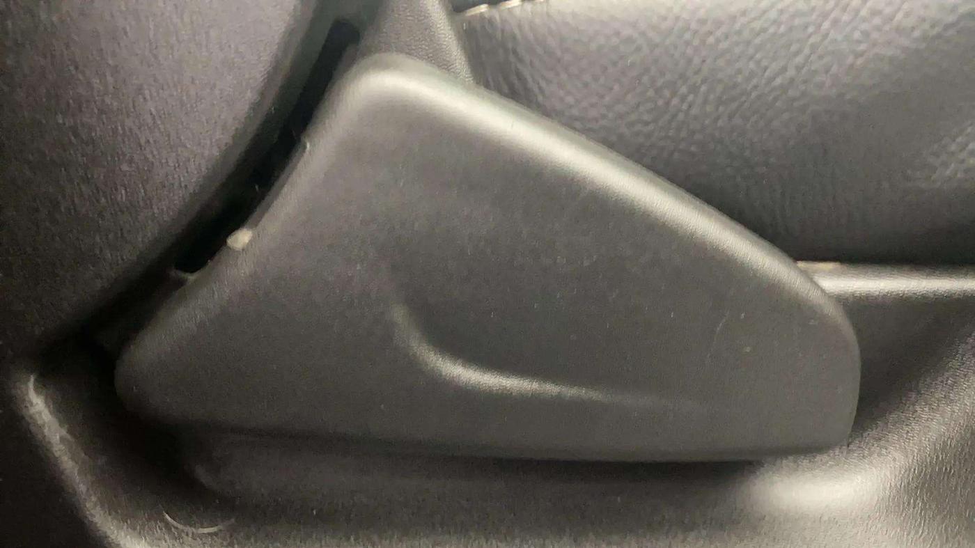 2018 Datsun Redi Go T(O) 1.0 AMT, Petrol, Automatic, 54,442 km, Driver Side Adjustment Panel