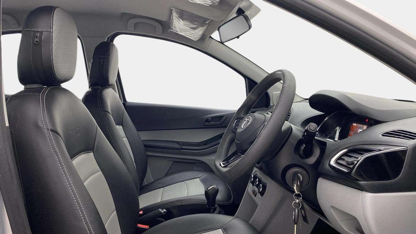 2020 Tata Tiago XT PETROL, Petrol, Manual, 2,177 km, Right Side Front Door Cabin