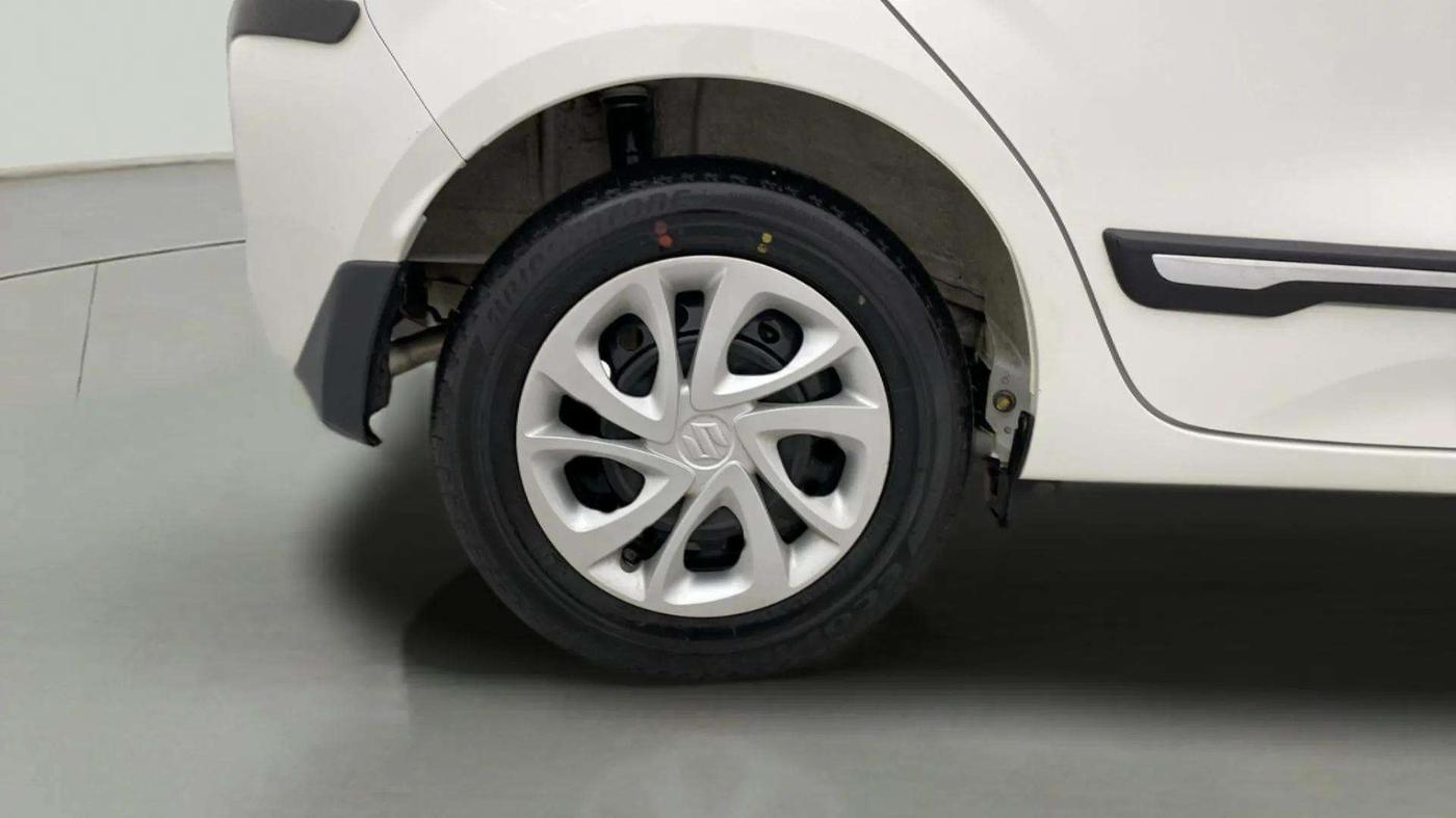 2022 Maruti Celerio VXI, Petrol, Manual, 25,487 km, Right Rear Wheel