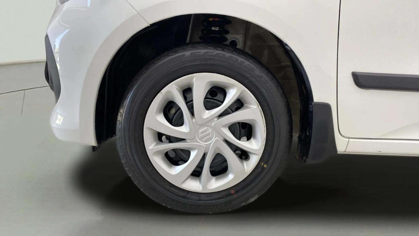 2022 Maruti Celerio VXI, Petrol, Manual, 25,487 km, Left Front Wheel