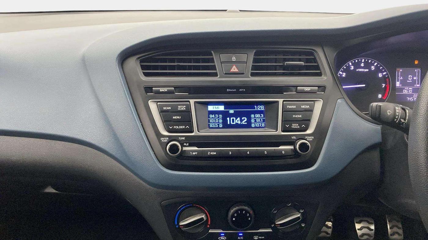 2016 Hyundai i20 Active 1.2 S, Petrol, Manual, 74,542 km, Air Conditioner