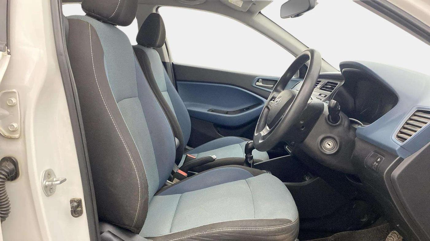 2016 Hyundai i20 Active 1.2 S, Petrol, Manual, 74,542 km, Right Side Front Door Cabin