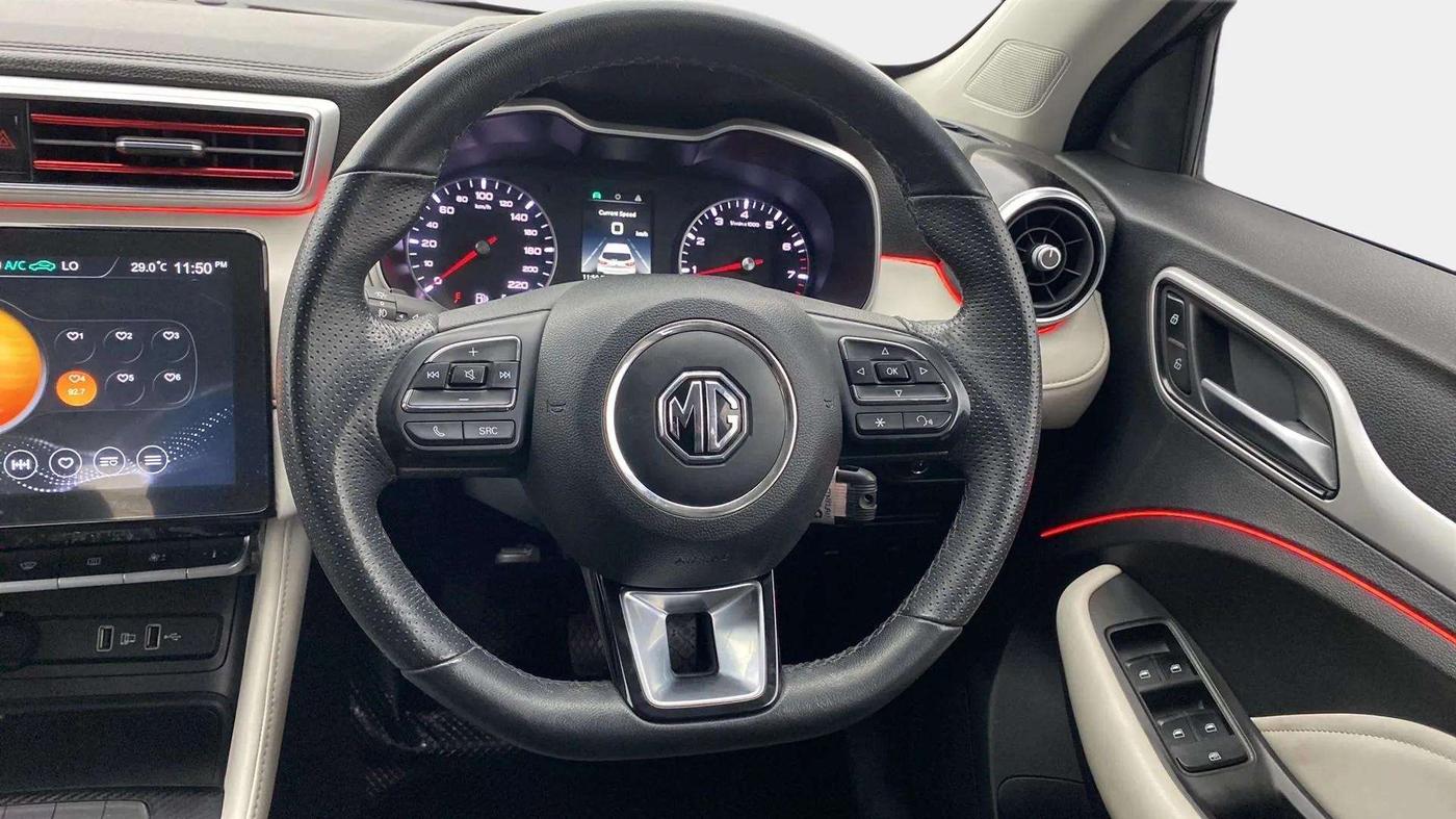 2022 MG ASTOR SUPER 1.5 MT, Petrol, Manual, 17,378 km, Steering Wheel Close Up