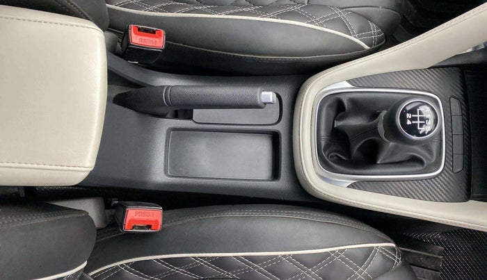 2022 MG ASTOR SUPER 1.5 MT, Petrol, Manual, 17,260 km, Gear Lever