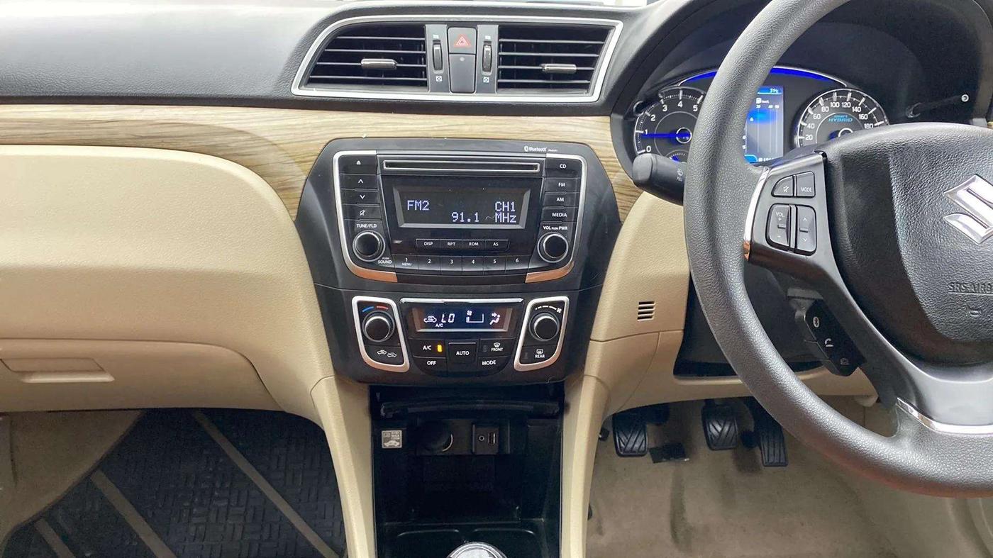 2018 Maruti Ciaz DELTA 1.5 SHVS MT PETROL, Petrol, Manual, 9,993 km, Air Conditioner